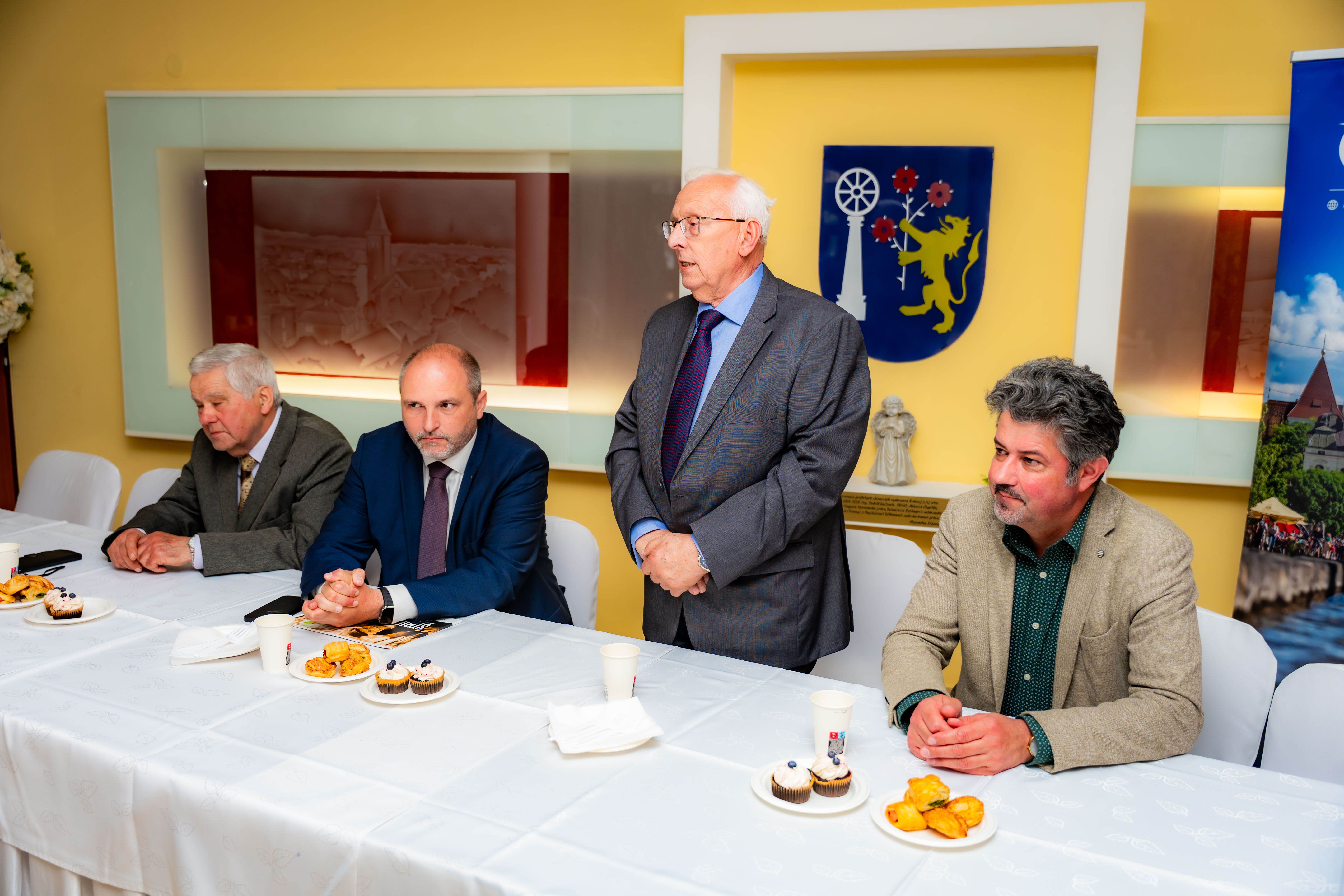 Navsteva klubu seniorov v MC Kosice - Krasna-1-8